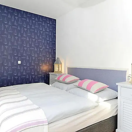 House In Wyk Near South Beach, Cleaning Included Apartmán *